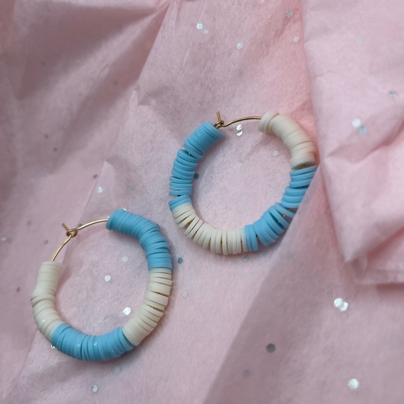 Clay bead hoop earrings, NWOT - Picture 2 of 4